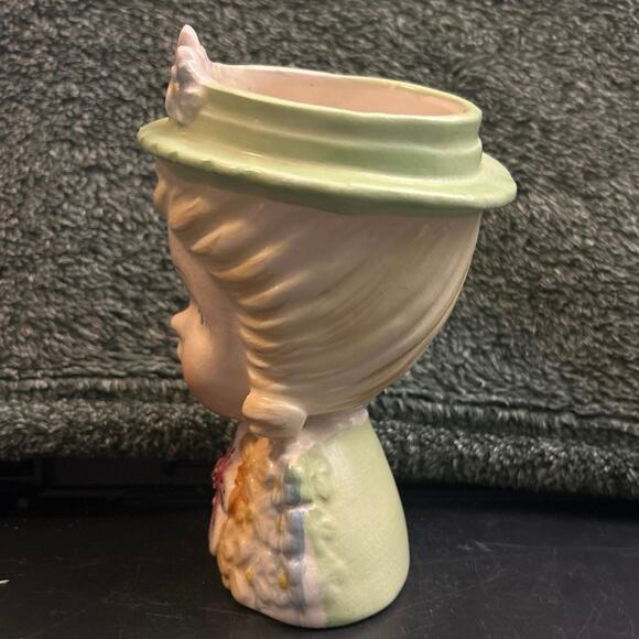 The Girl In The Hat Mid-Century Ceramic Head Vase Made in Japan - Picture 6 of 9